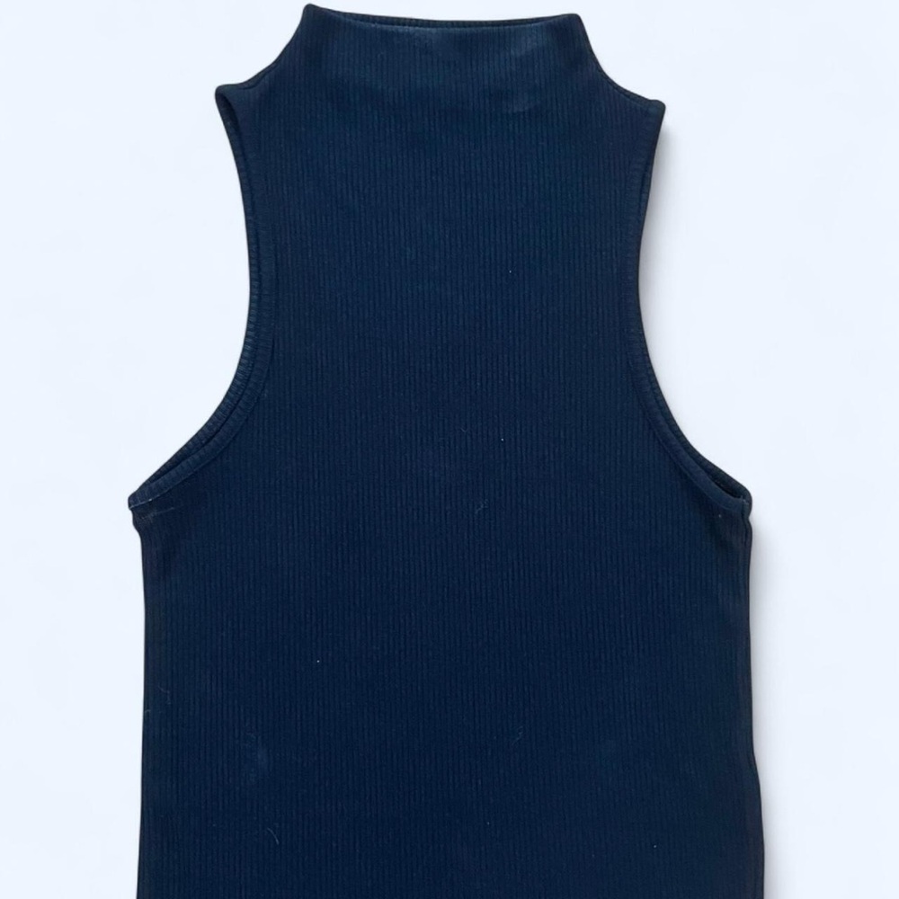 Topshop: sleeveless turtleneck